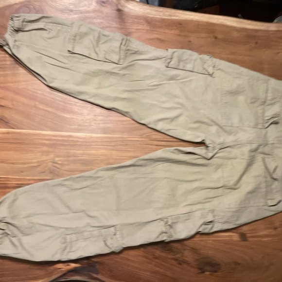PLT Low Rise Tan Cargo Pants - Picture 16 of 16